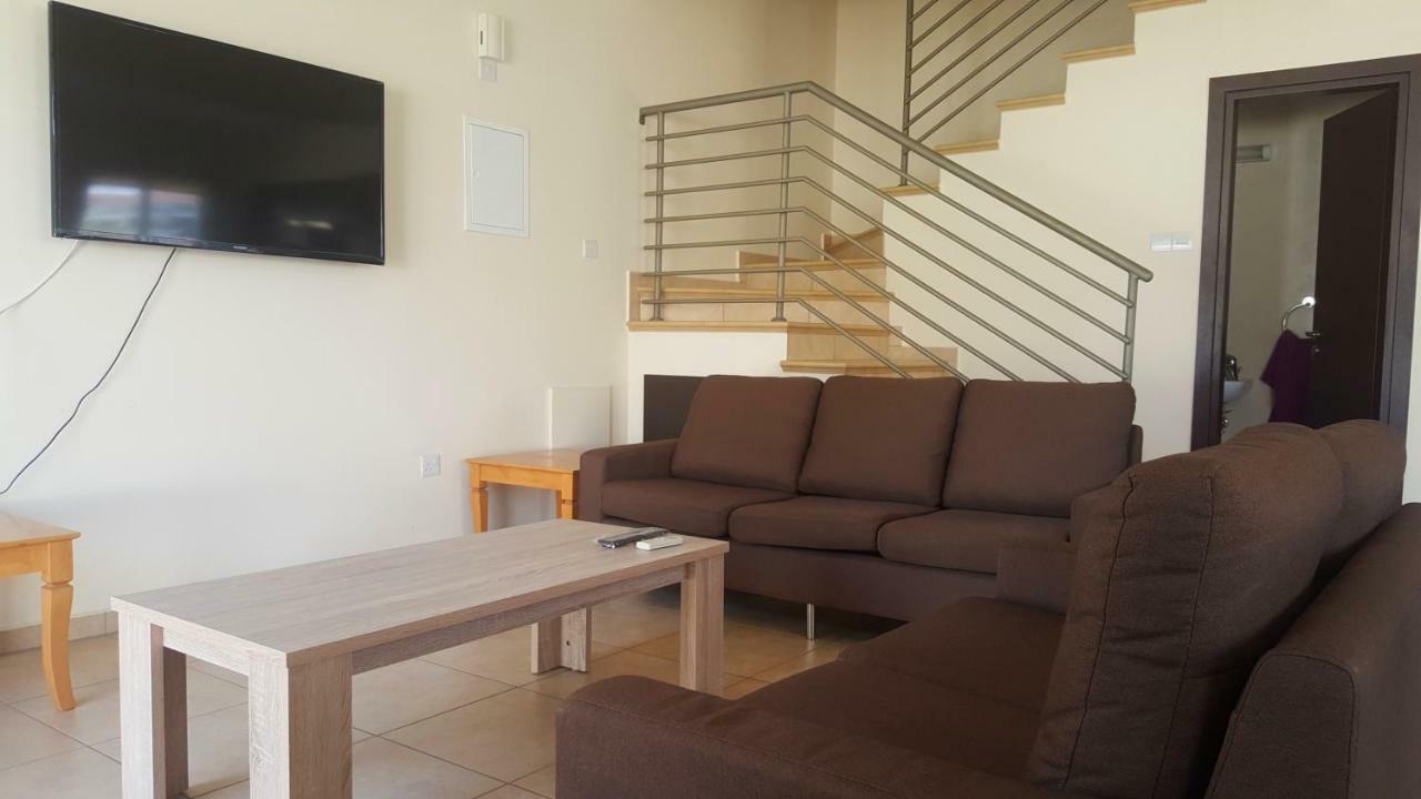 Bg06 Mythical Sands Paralimni Luaran gambar